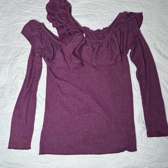 Chaser Pomegranate Ruffled Top - Picture 2 of 5